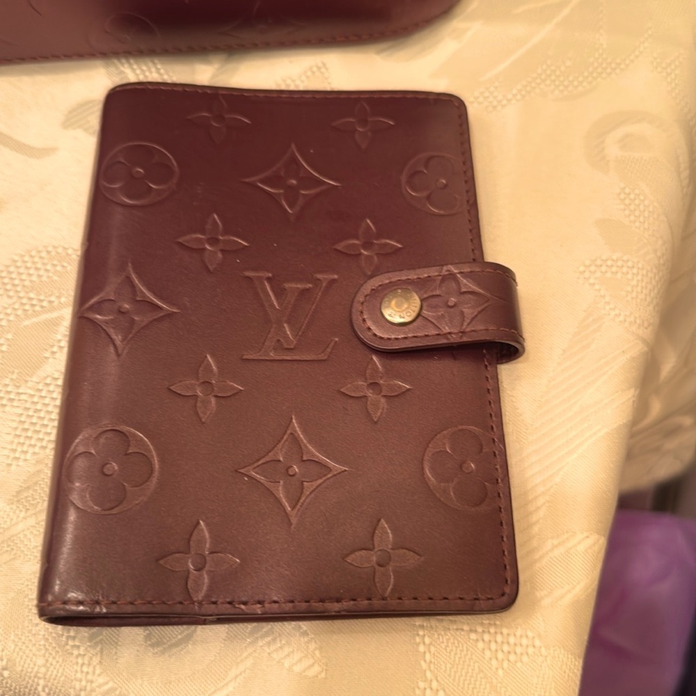 Louis Vuitton Matte Vernis agenda PM PLUM— can bundle with matching LV Stockton - Picture 1 of 5